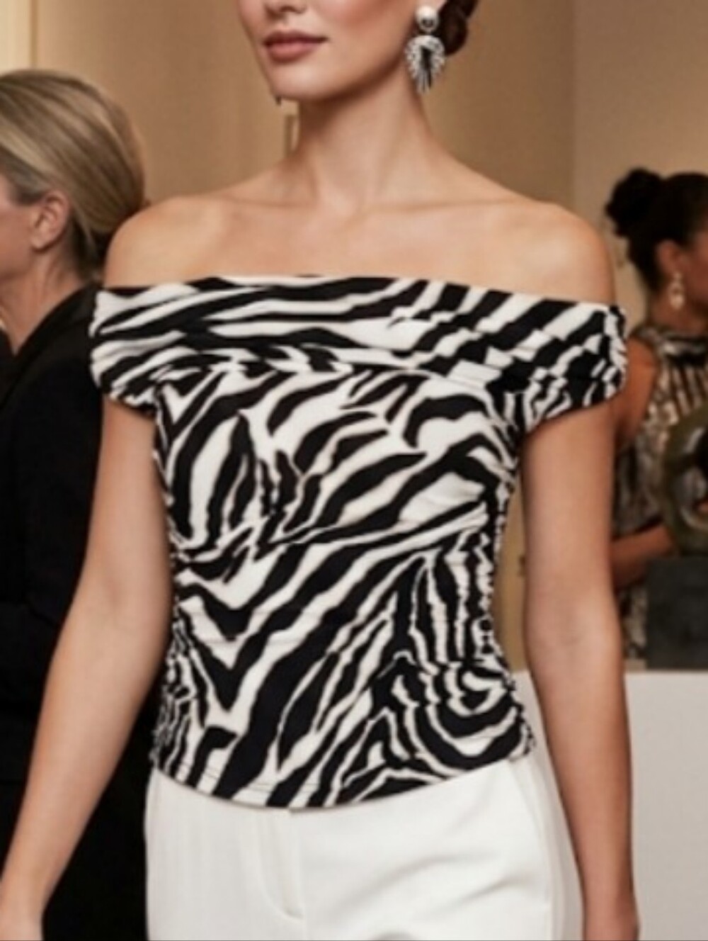 White House Black Market Off-Shoulder Zebra Print Sculpted Bodice Size S